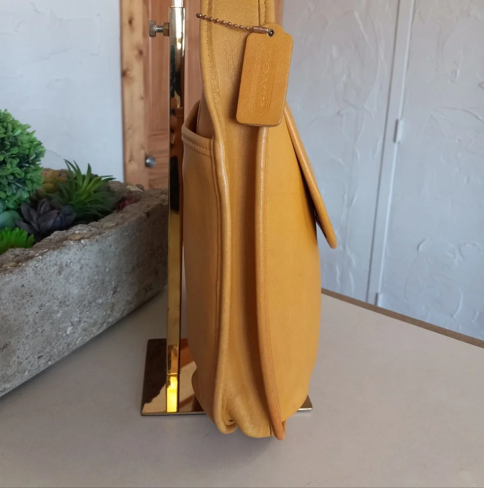 Coach ORIGINALS Large Ergo Flap Bag In Mustard #9029 - Picture 5 of 15